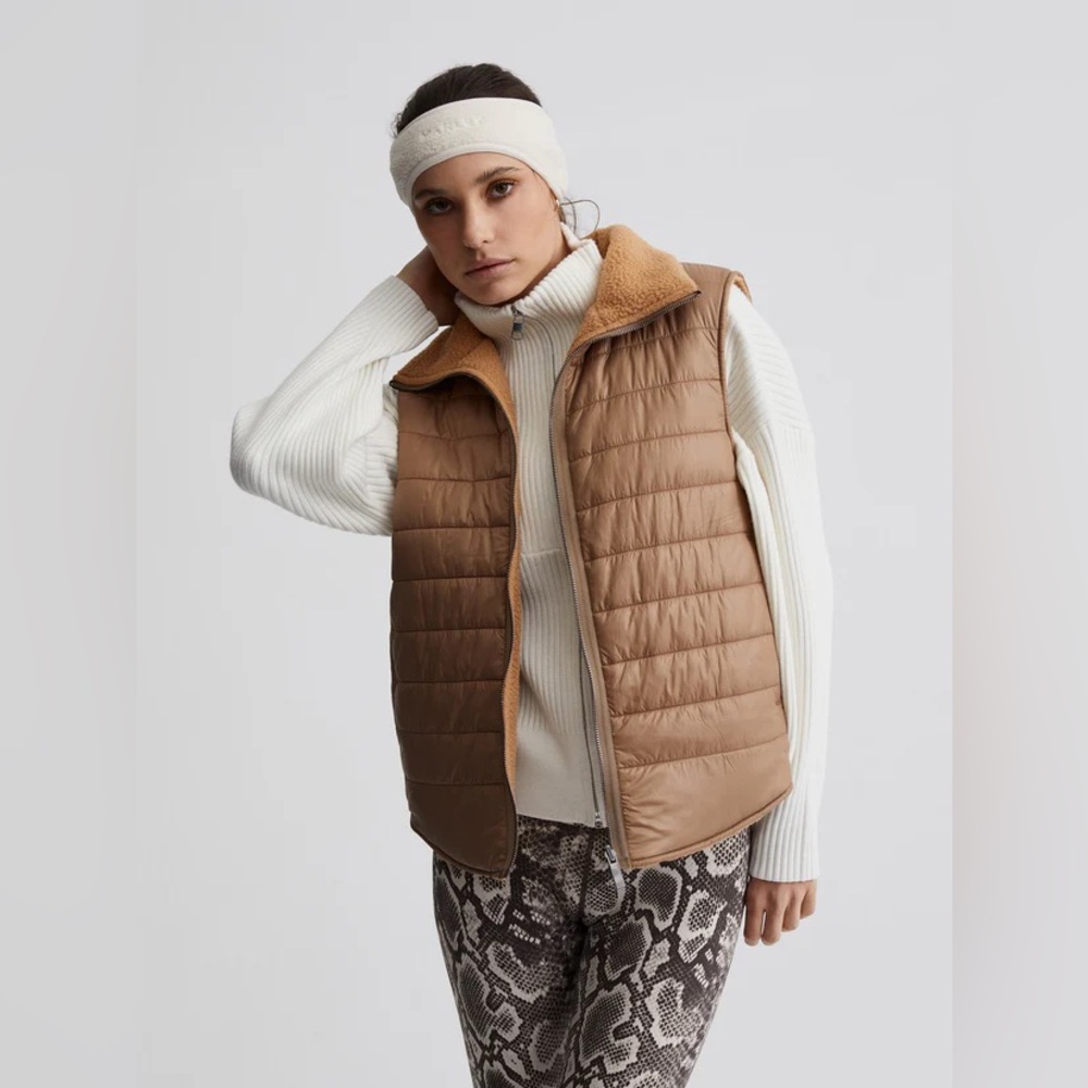 Varley Ellis Reversible Quilt Gilet in Size Small